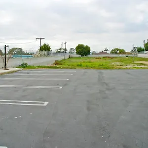 2* Motel La Mirage Lax Airport